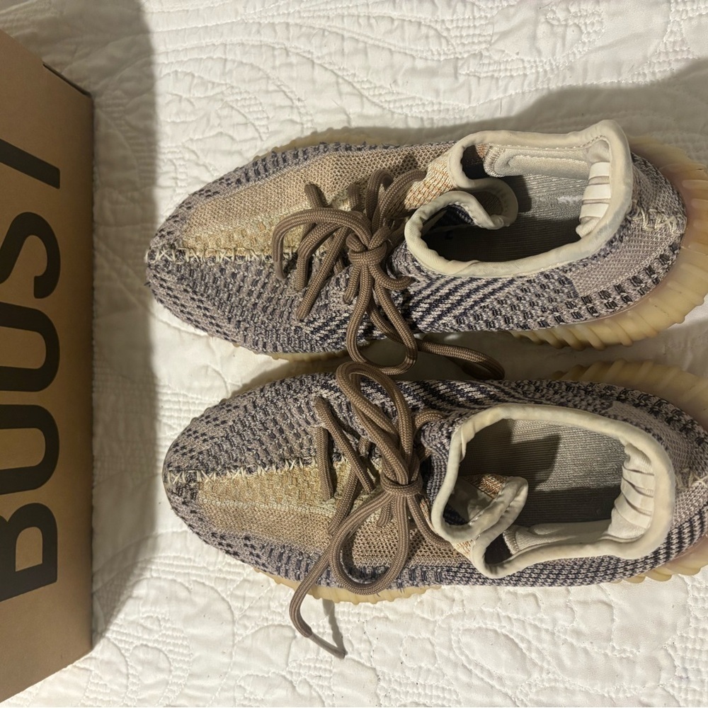 Adidas Yeezy Boost 350 V2 Sneakers men size 6.5 SAND - Picture 3 of 9
